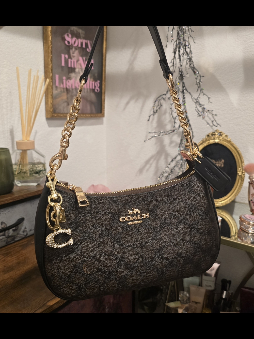 Teri Shoulder Bag In Signature Canvas